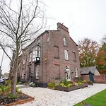 Luxury Two Bedroom Apartment Liverpool