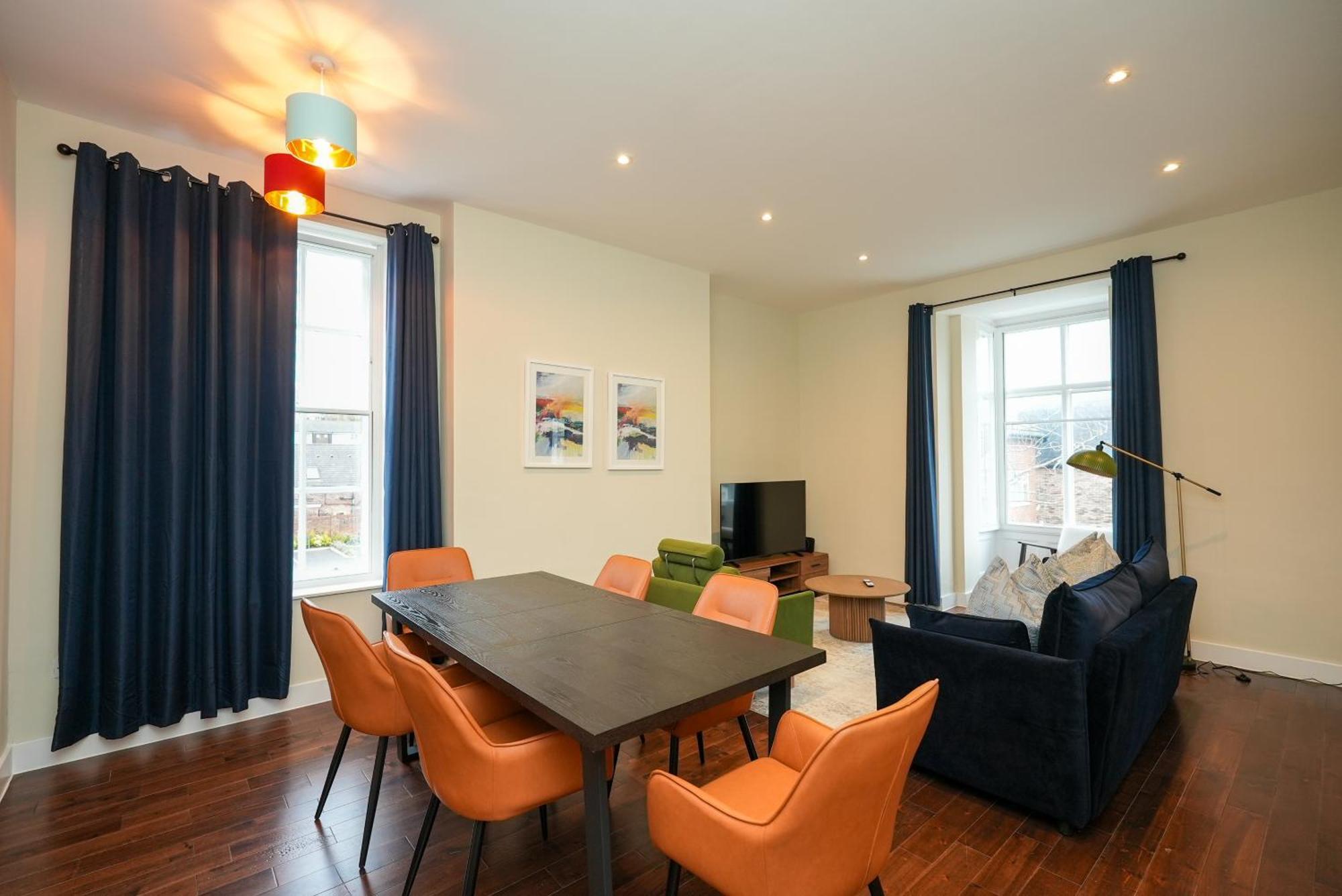 Luxury Two Bedroom *